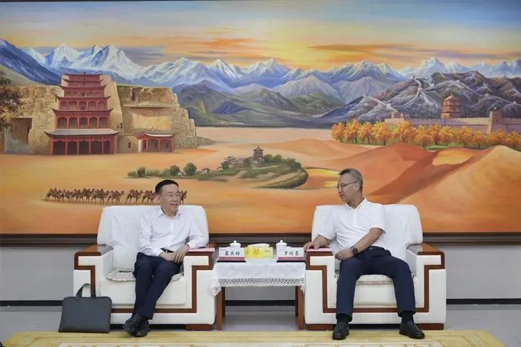 d5ef2a1b203659f4b4a1c27155c360b7.jpg d5ef2a1b203659f4b4a1c27155c360b7.jpg